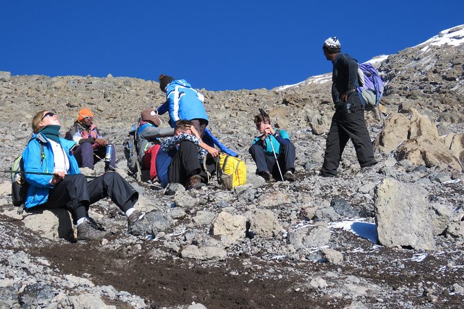 The Best of Machame Route in 6 Days: Your World's Summit Guide - Day 4: Barranco Wall and the approach to Barafu