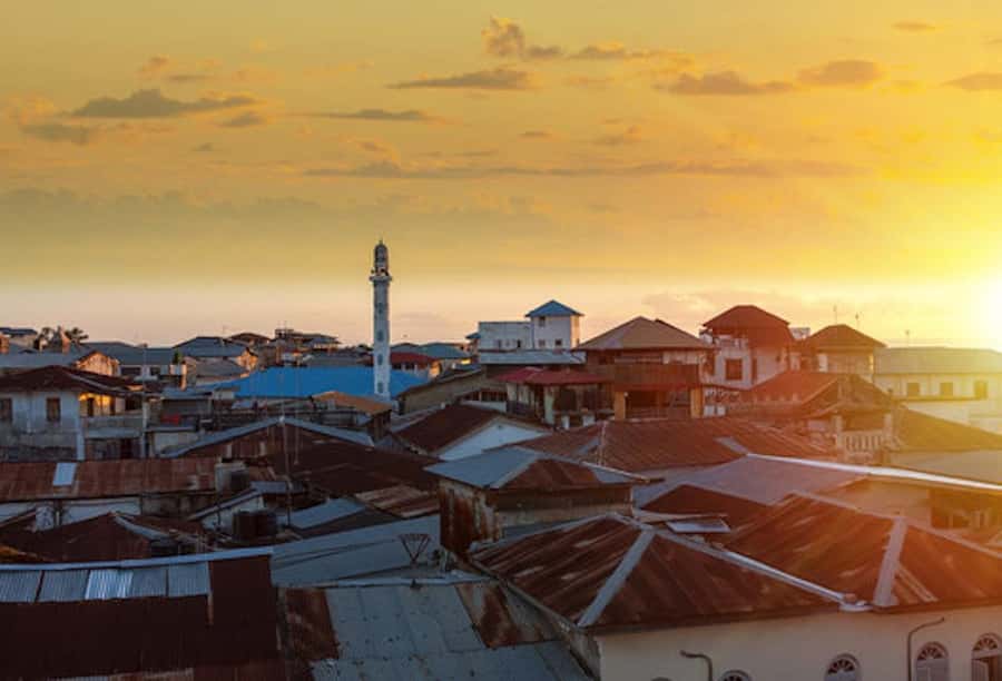Walking in Stone Town with a Expert Tourguide - Markets, spices, and daily life