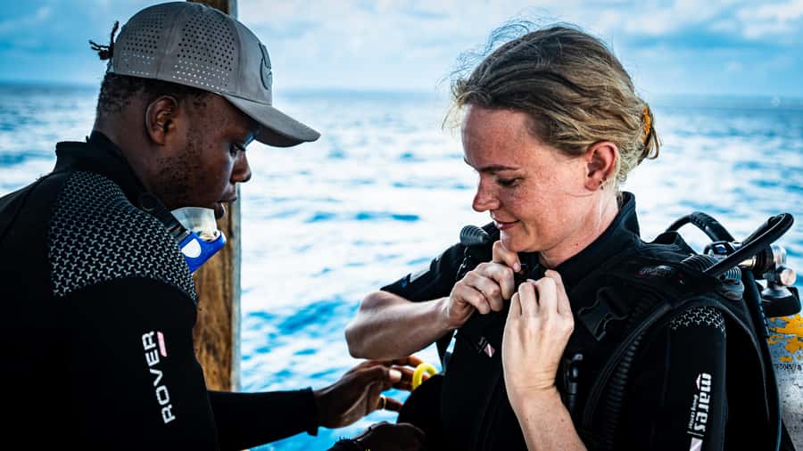 Zanzibar: 1 Day Blue Trip with 2 Stunning Scuba Dives - Out on the Indian Ocean by 8 o’clock