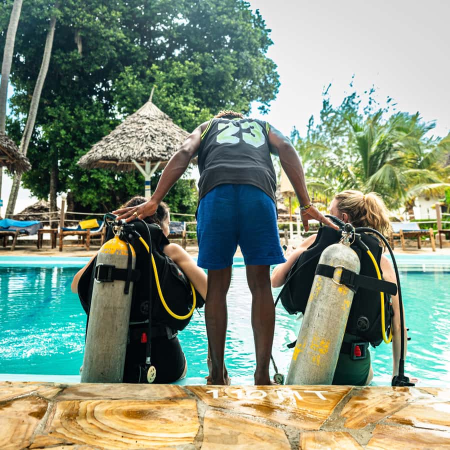 Zanzibar 1 Day Scuba Diving Course for Beginners with Lunch - Lunch is modest but useful