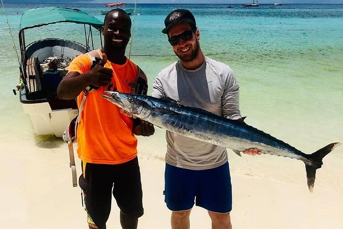 Zanzibar Deep Sea Fishing & Local fishing. - The Mnemba Island snorkeling stop