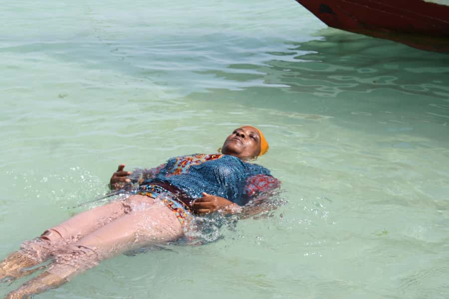 Zanzibar: Horseback Riding and Turtle Aquarium Visit - What the horse swim is really like