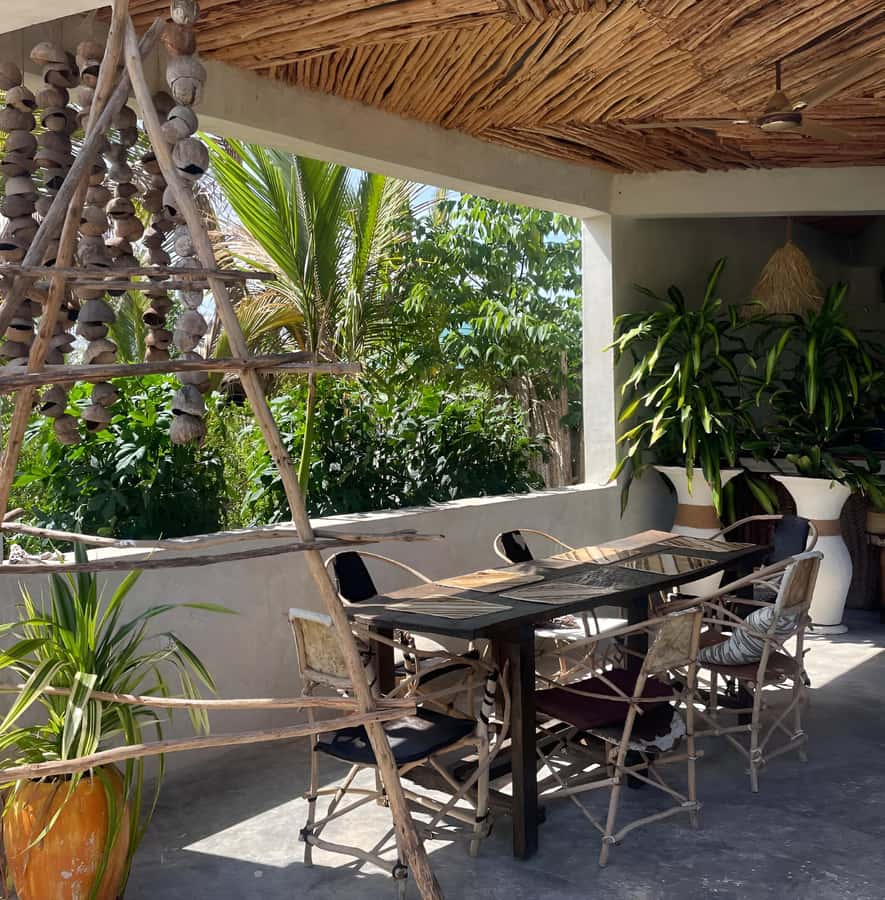 Zanzibar: Maalum Cave Natural Swimming Pool Tour in Paje - Time for photos, rest, and local stories
