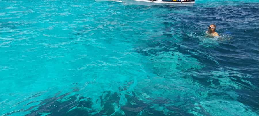 Zanzibar: Mnemba Island Dolphin and Snorkeling Tour - Returning along the Zanzibar coast