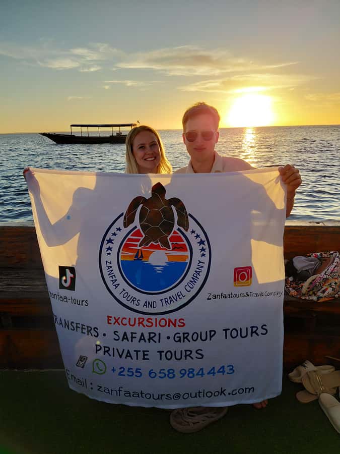 Zanzibar: Mnemba Island&Dolphin Swim With Optional Lunch - Finding dolphins in open water