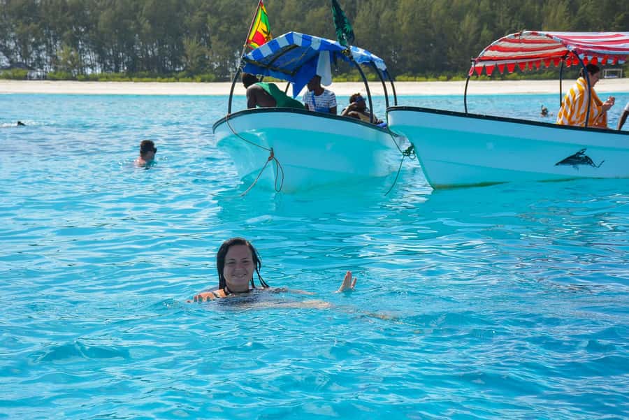 Zanzibar: Mnemba island Snorkeling & Boat Tour with Lunch - Why Mnemba Island makes a good snorkeling destination