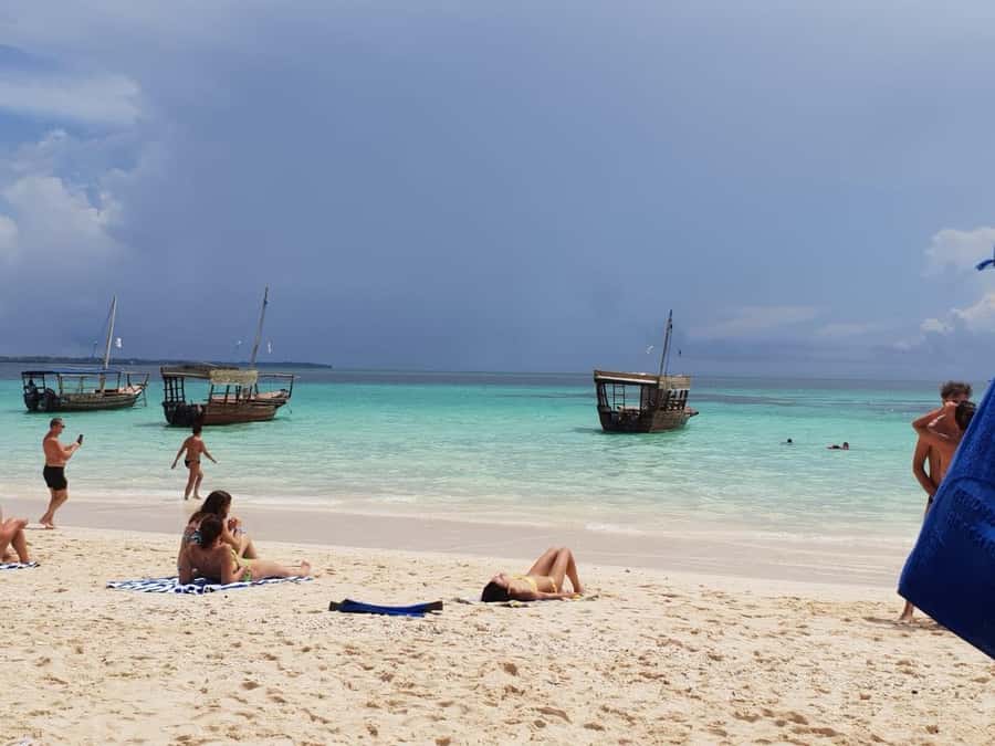 Zanzibar: Nakupenda Sandbank and Prison Island Tour & Lunch - Pickup, guides, and the day’s organization