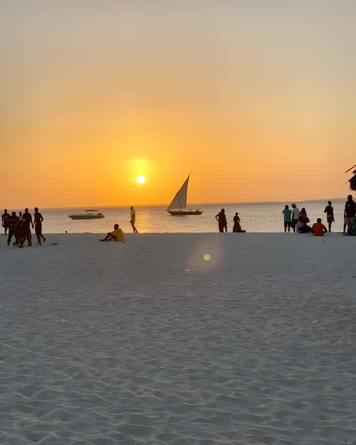 Zanzibar: Nungwi and Kendwa Sunset Dhow Cruise - Fruit, sparkling drinks, and traditional music