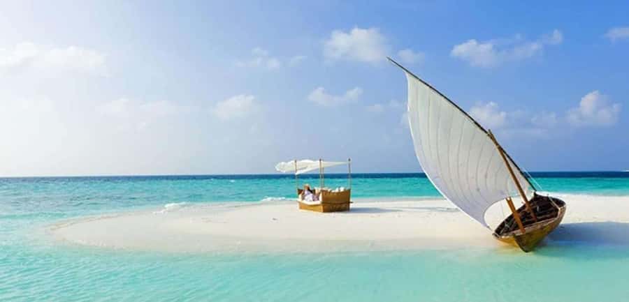 Zanzibar: Prison Island and Nakupenda Boat Trip with Lunch - Nakupenda Sandbank and the long beach break