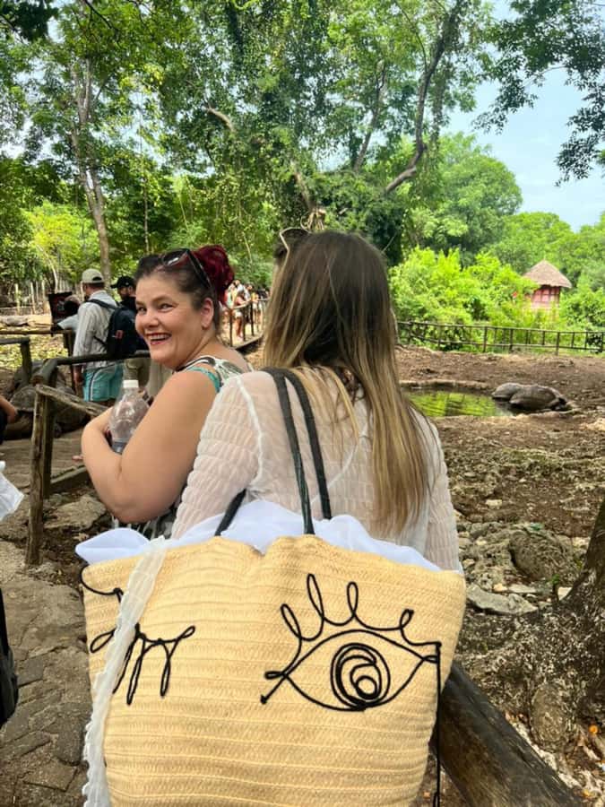 Zanzibar: prison island guided tour with local guide - Meeting the giant tortoises of Aldabra