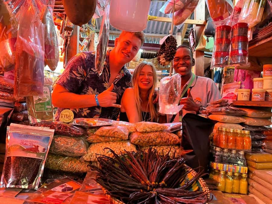 Zanzibar: Private walking tour in stone town - Why Stone Town works best on foot