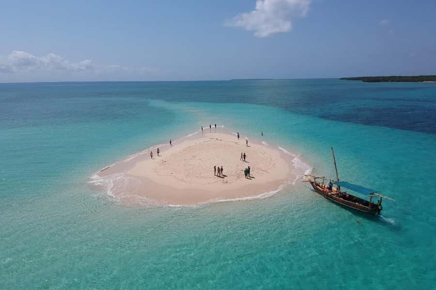Zanzibar: Safari Blue Day trip with Snorkeling and Lunch - The sandbank: your best water stop