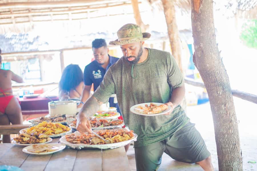 Zanzibar: Safari Blue Lagoon Trip with Snorkeling and Lunch - The guides make a real difference