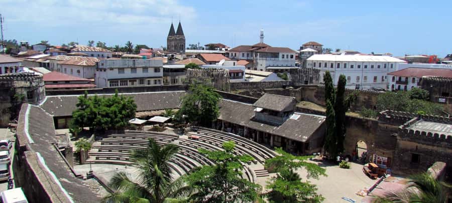 Zanzibar: Stone Town 3-Hour Walking Tour - Forodhani Gardens and the Zanzibar waterfront