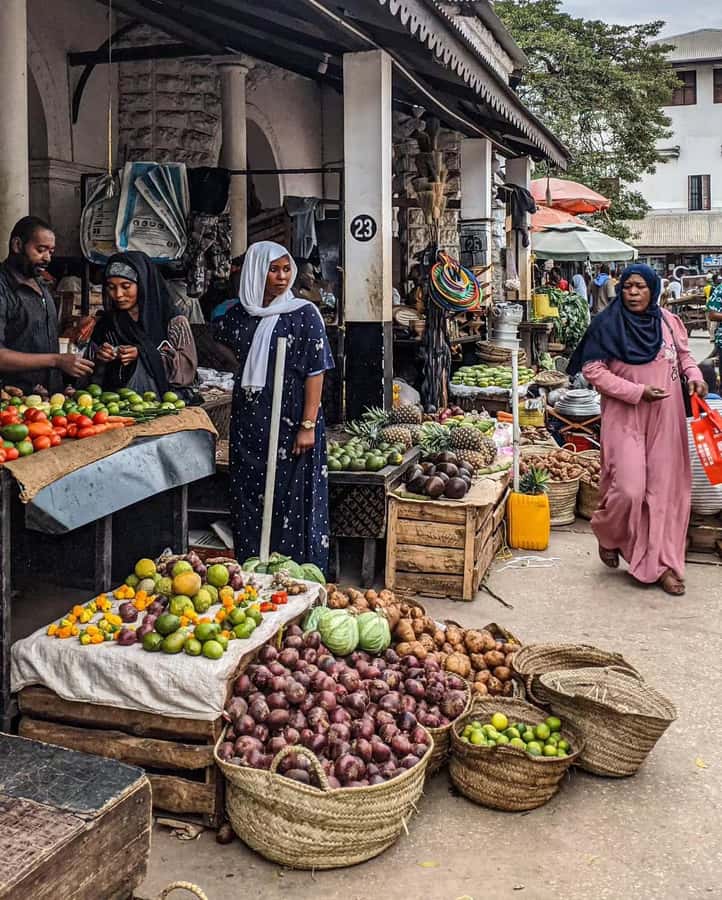 Zanzibar: Stone Town and Prison Island Private with Lunch - Forodhani Garden and the Old Fort
