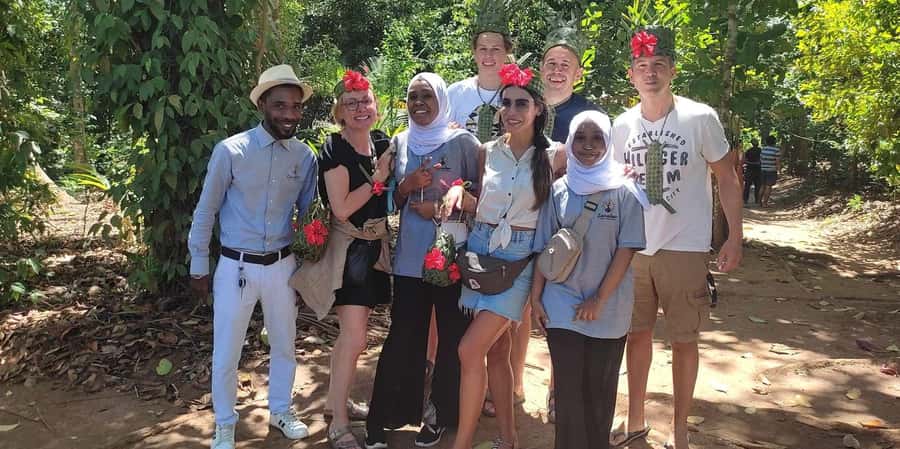 ZANZIBAR, Stone town tour, Prison Island & Spice farm - The guide can make or break the schedule