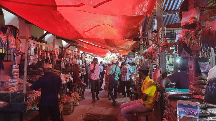 Zanzibar stone town tour - Starting the three-hour walk