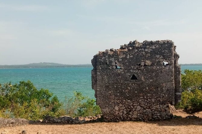 Zanzibar Tumbatu Island Cultural Experience - Meeting a spiritual healer respectfully